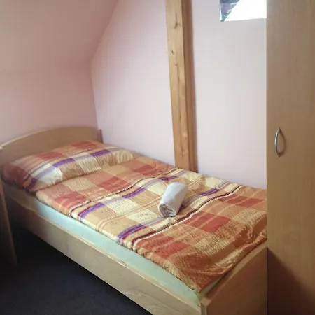 Samota Penzion Louka (Hodonin)